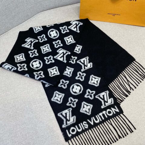LV『3D立体刺绣🪡围巾』M90816