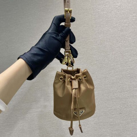 PRADA🎉mini水桶包🎉1TT202新色🎉🎉
