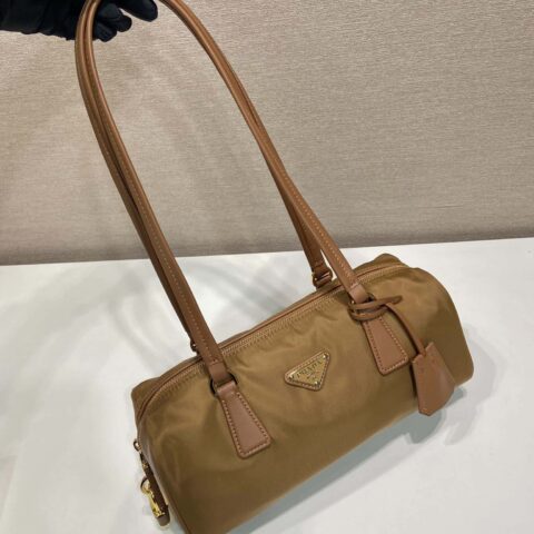 PRADA🎉新品锁头包🎉1BB127尼龙布🎉🎉