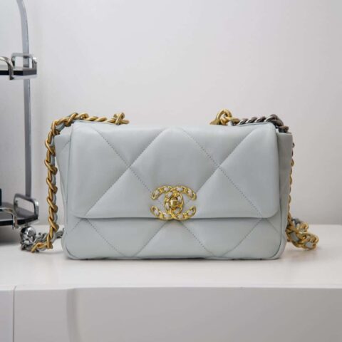 CHANEL 𝟏𝟗𝐛𝐚𝐠 浅蓝色 小号 🐳AS1160