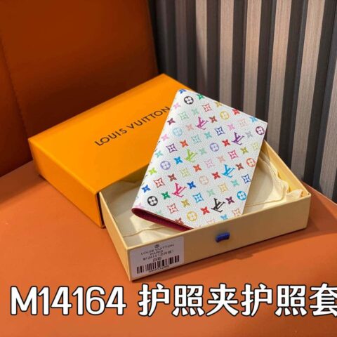 【原单精品】M14164白彩 护照夹护照套 本款护照套