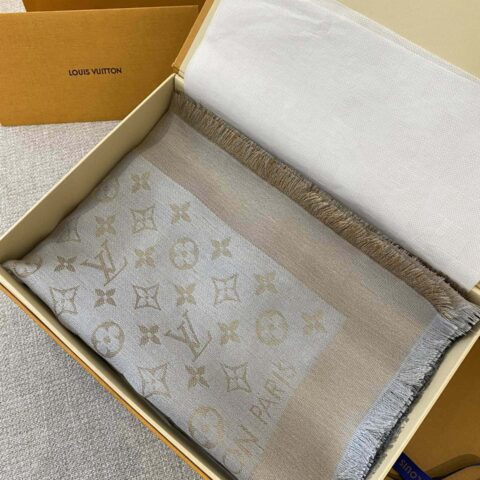 𝐋𝐨𝐮𝐢𝐬 𝐕𝐮𝐢𝐭𝐭𝐨ɴ•『shine monogram围巾披肩』M75121