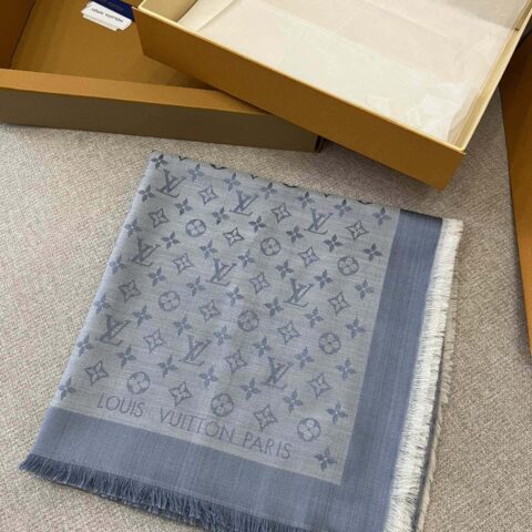 𝐋𝐨𝐮𝐢𝐬 𝐕𝐮𝐢𝐭𝐭𝐨ɴ•『shine monogram围巾披肩』M71382