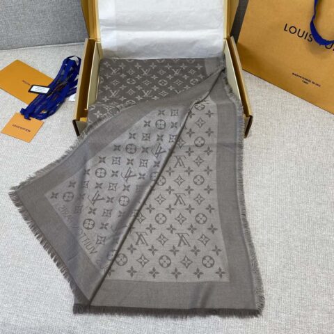 𝐋𝐨𝐮𝐢𝐬 𝐕𝐮𝐢𝐭𝐭𝐨ɴ•『shine monogram围巾披肩』M78146