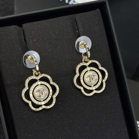 ❗️新品❗️ ☀️新款☑️ 香奈儿c2双c花朵耳钉耳环 ☀️