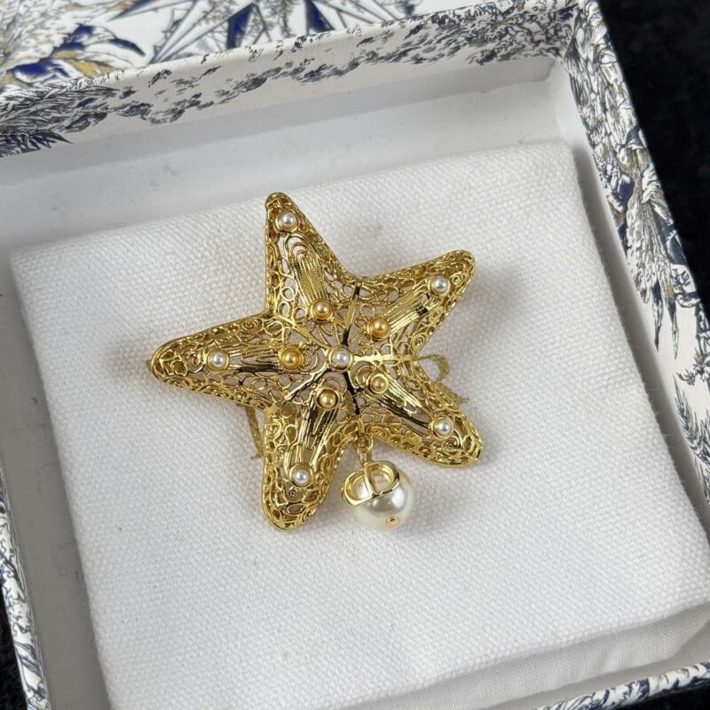 ❗️新品❗️ ☀️新款☑️ 迪奥Dior珍珠五角星⭐星星胸针 ☀️