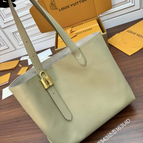 LV M25343 Low Key Cabas MM