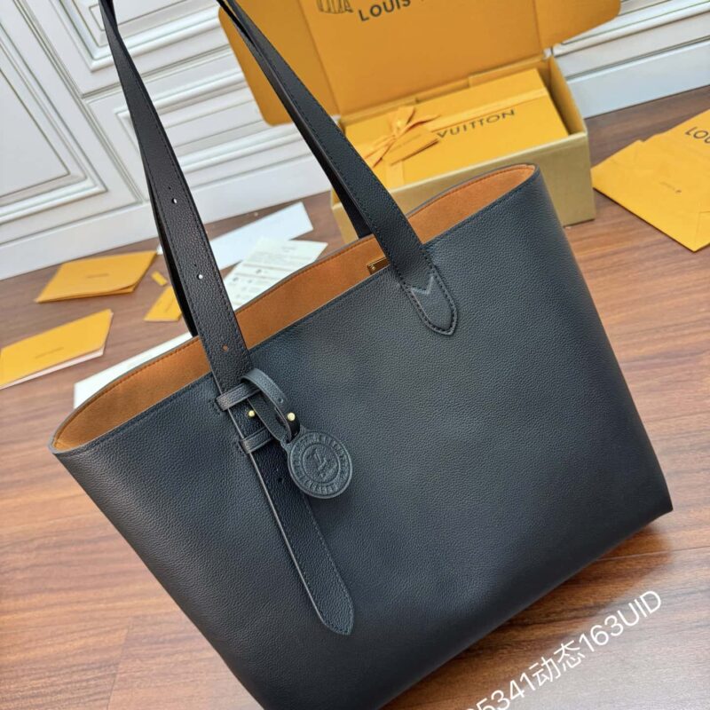 LV M25341 Low Key Cabas MM