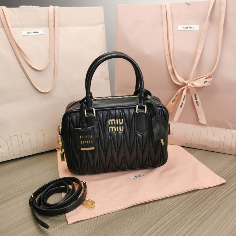 5BB124：MiuMiu新品too pretty保龄球手袋 黑色 Arcadie Matelassé软羊革手袋