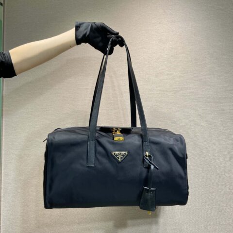 PRADA🎉新品旅行包🎉1BB135🎊🎊