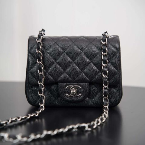 ℂ𝔽 𝗖𝗹𝗮𝘀𝘀𝗶𝗰 𝗙𝗹𝗮𝗽 |正品皮荔枝纹 方胖子 黑银🖤A01115