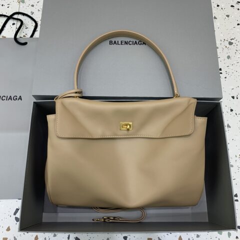 【中号杏色金扣】 𝐁𝐀𝐋𝐄𝐍𝐂𝐈𝐀𝐆𝐀 𝐑𝐎𝐃𝐄𝐎 𝐁𝐀𝐆 系列手袋款号：78972