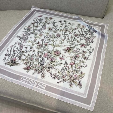 DIOR 𝟐𝟓早春新款『茹伊印花方巾』