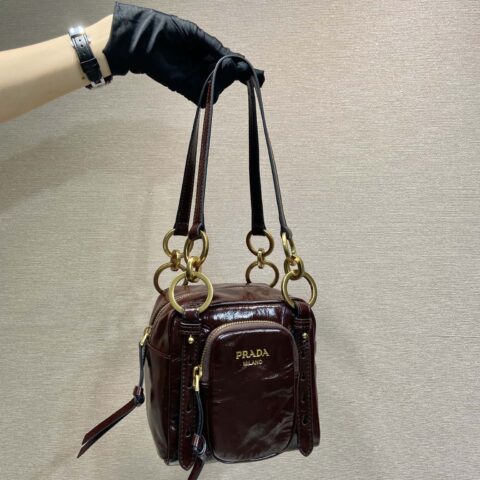 PRADA🎉新品油腊皮🎉1BB137小号🎉