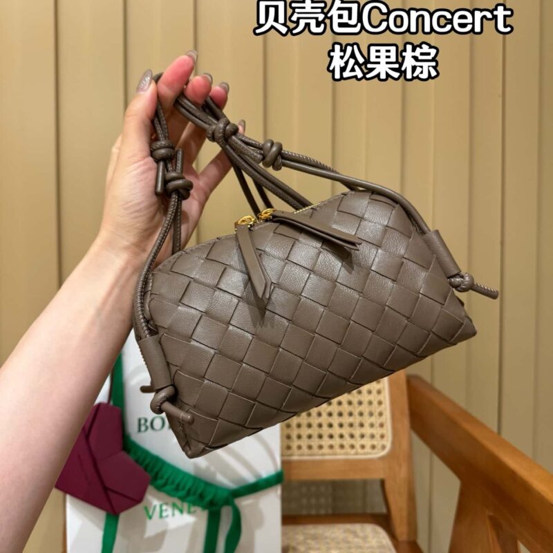 BV 贝壳包Concert 794258松果棕