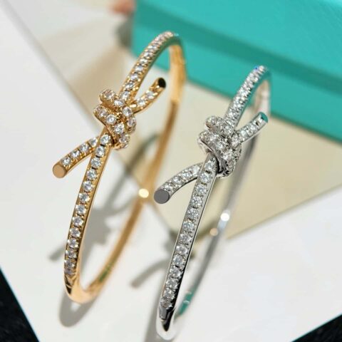 TIFFANY&Co.蒂芙尼Knot系列蝴蝶结半满钻手镯