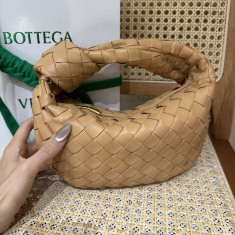 BV MINI JODIE 651876杏仁色