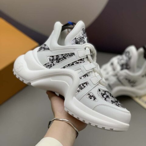LV 【超🔥爆】L系列拱桥减振老爹鞋