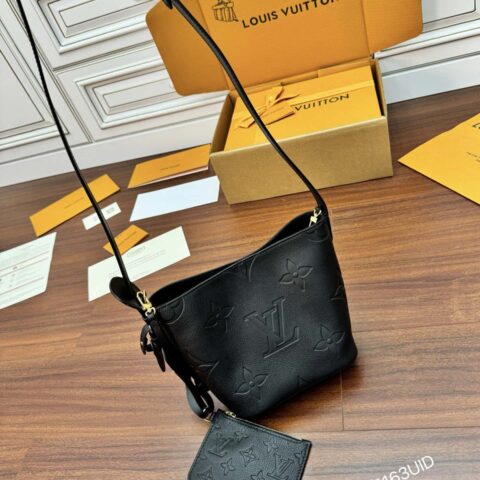 LV M13480 All In BB