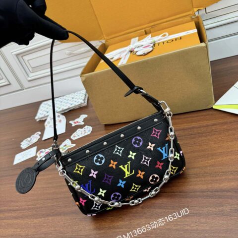 LV M13663 LV x TM Pochette Accessoires