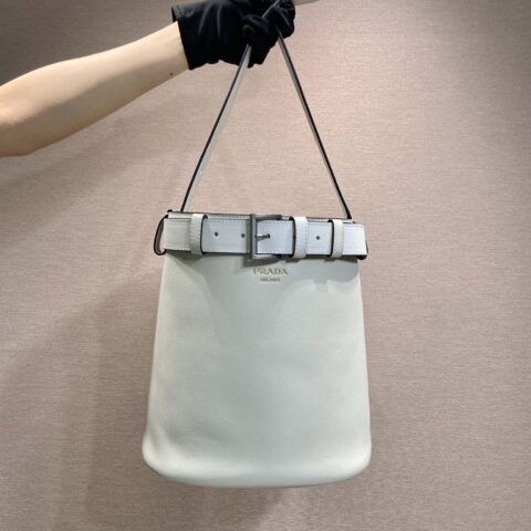 PRADA🎉新款水桶包🎉1BE085🎉🎉白色
