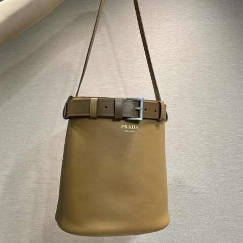 PRADA🎉新款水桶包🎉1BE085🎉🎉棕色