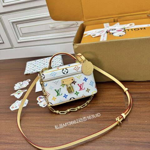 LV M13662 LV x TM Vanity Chain Pouch