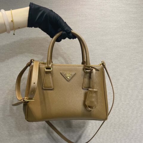PRADA💋经典爆款1BA896💋焦糖色