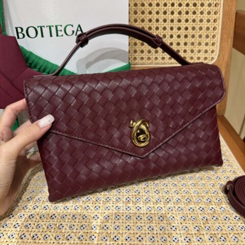 BV Knot Lock斜挎包 817191巴罗洛酒红