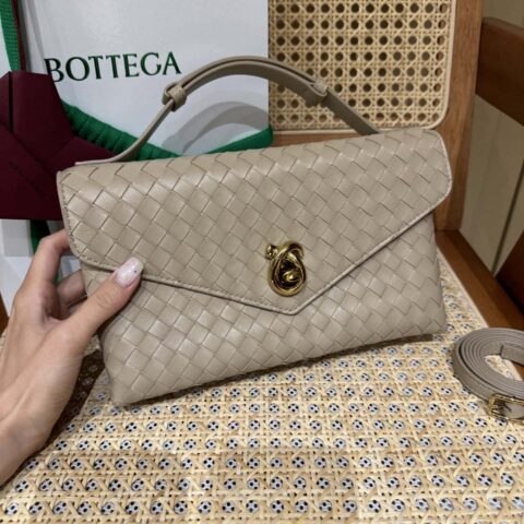 BV Knot Lock斜挎包 817191淡褐色