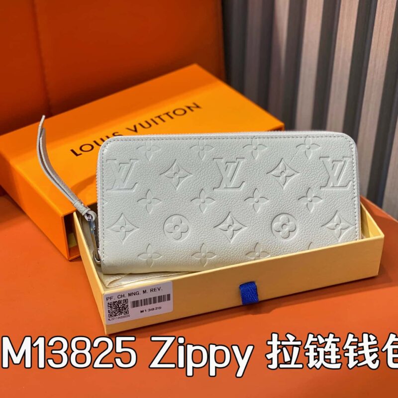 【原单精品】M13825浅灰色全皮压花 单拉链钱包 zippy 拉链钱包