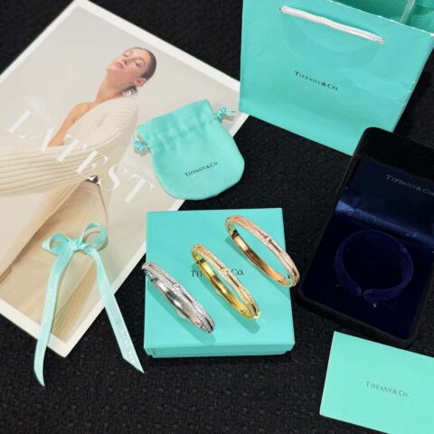 ❗️新品❗️ TIFFANY&Co.蒂芙尼T系列半满钻手镯