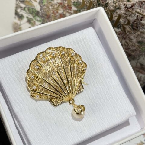 ❗️新品❗️ ☀️新款☑️ 迪奥DIOR金色贝壳胸针 ☀️
