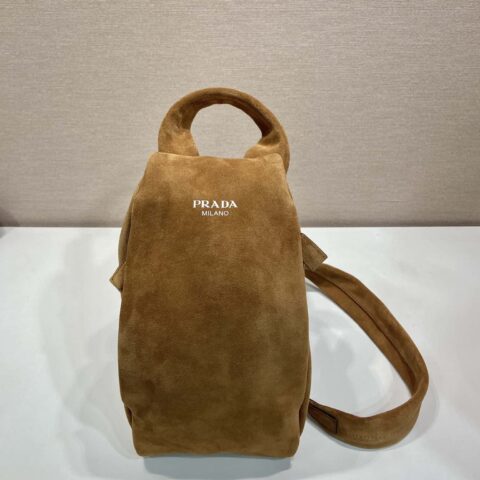 PRADA🎉新款胸包🎉2VZ114麂皮🎉🎉