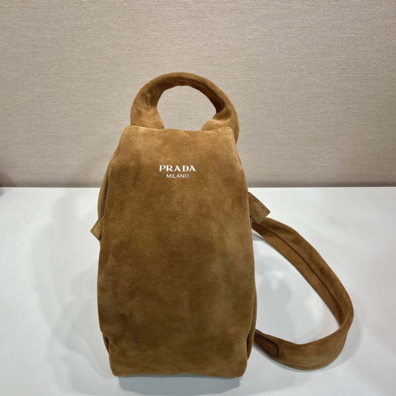 PRADA🎉新款胸包🎉2VZ114麂皮🎉🎉