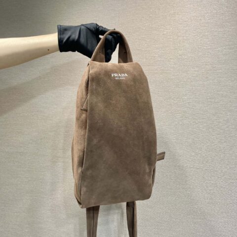 PRADA🎉新款胸包🎉2VZ114麂皮🎉🎉