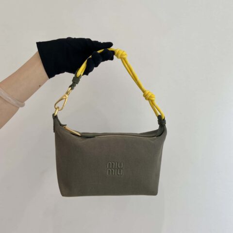 MIUMIU🎉新品🎉5NE841饭盒包🎉🎉绿色