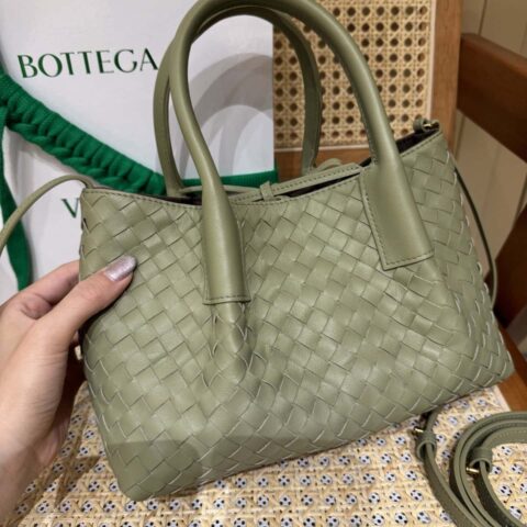 BV 小号Pinacoteca托特包 洞石绿819004