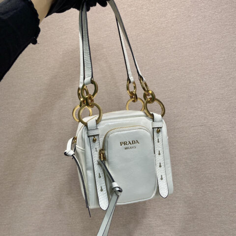 PRADA 新品油腊皮 1BB137小号 白色
