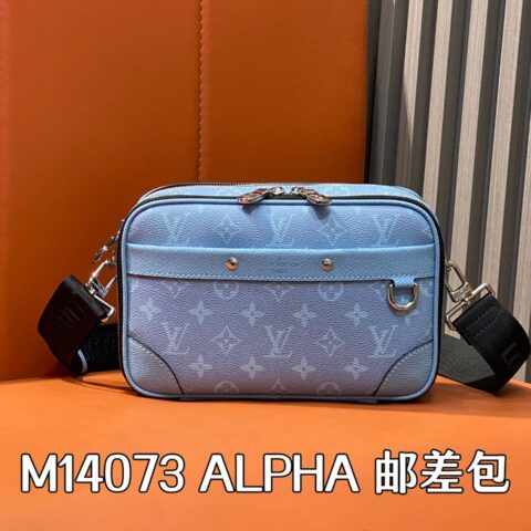 【原单精品】M14073浅蓝色 男包邮差包 ALPHA 邮差包