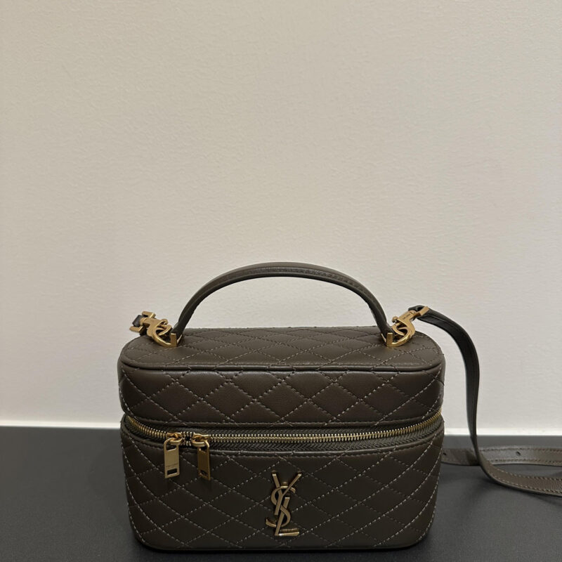 YSL 𝗚𝗔𝗕𝗬 𝗩𝗔𝗡𝗜𝗧𝗬迷你羊皮手拿包 766731麝香绿
