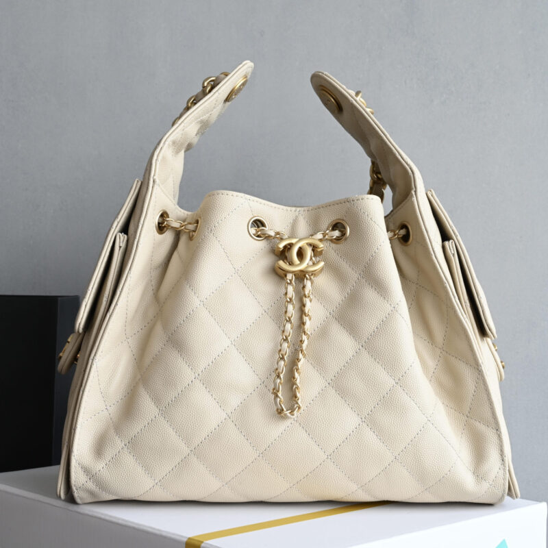 CHANEL 𝟐𝟓𝐁𝐚𝐠嬉皮购物包小号 AS5293奶茶