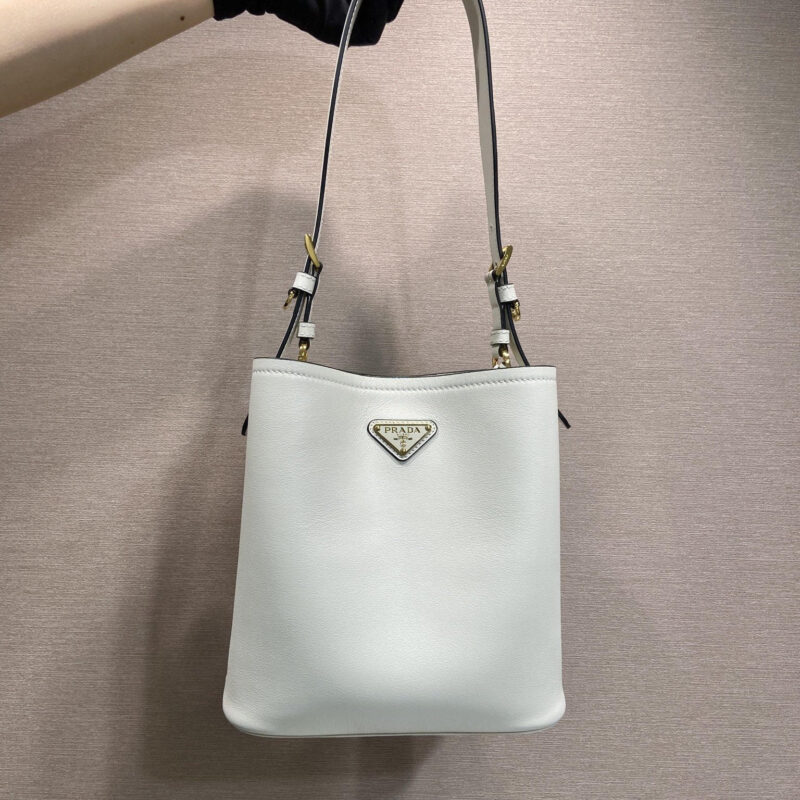 PRADA 新品1BE080水桶包 白色