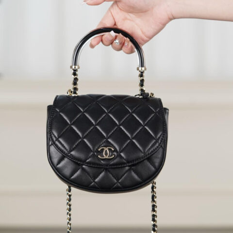 𝐂𝐡𝐚𝐧𝐞𝐥 𝟐𝟓𝐜 早春新款 链条手柄包 👜AP4410