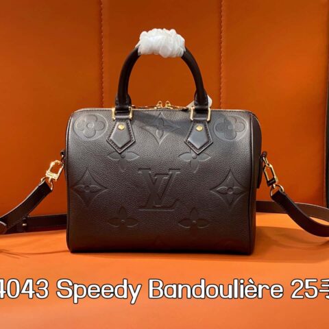 【原单精品】M14043巧克力色 全皮压花soeedy枕头包 Speedy Bandoulière 25手袋