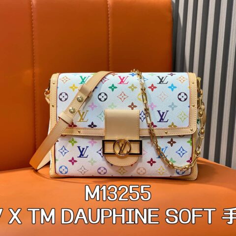 【原单精品】M13255白彩 链条包大号达芙妮 LV X TM DAUPHINE SOFT 手袋