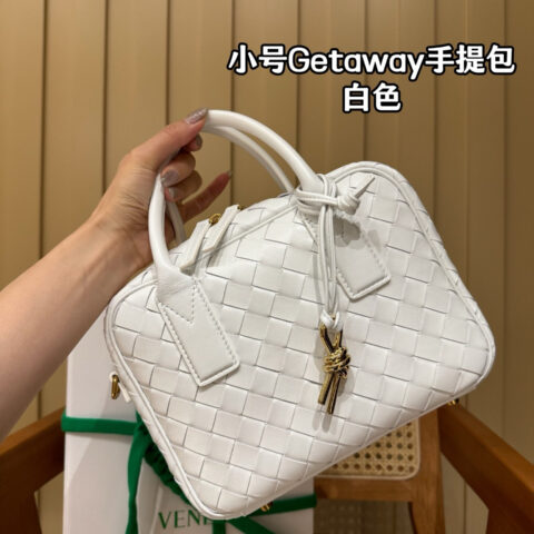 BV 小号Getaway手提包 776736白色