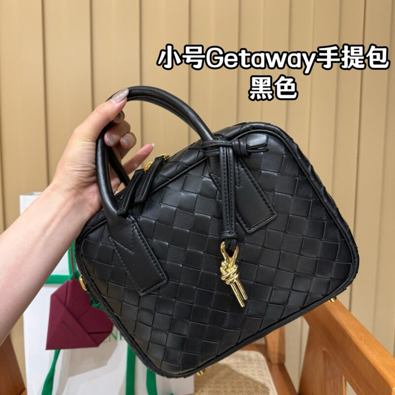 BV 小号Getaway手提包 776736黑色