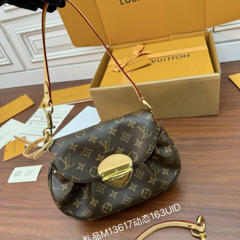 LV M13617 Sunset