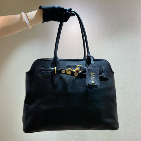 MIUMIU Aventure手袋 💕新品💕5BG291💕💕黑色